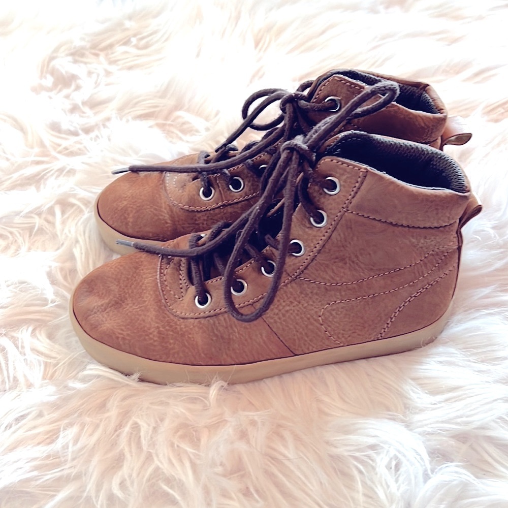 GAP boys faux suede brown fashion boots Size 13
